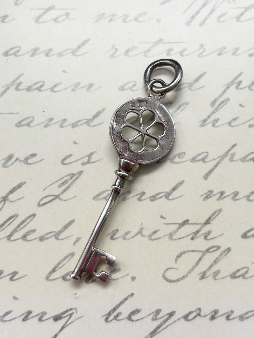 Vintage Style Sterling Silver Key Charm Pendant with Clover Cutout